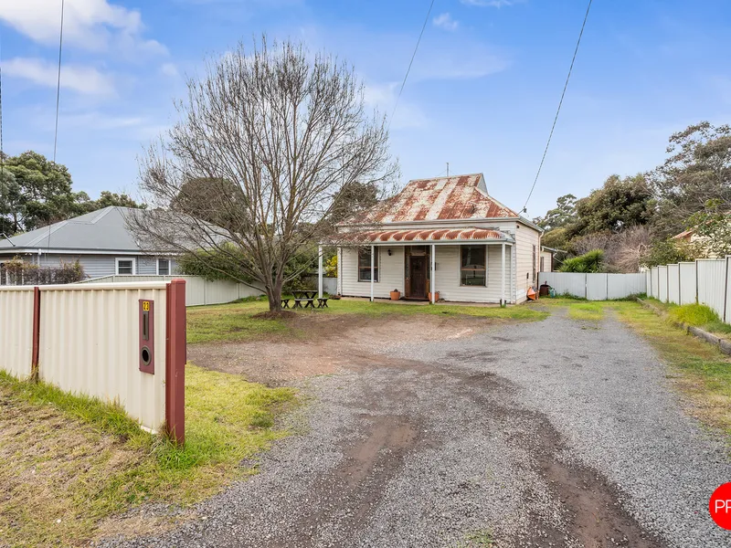 A Classic Quarry Hill Gem!