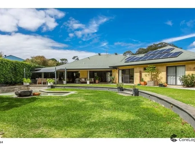 PRIVATE RARE SETTING IN EXCLUSIVE ESTATE