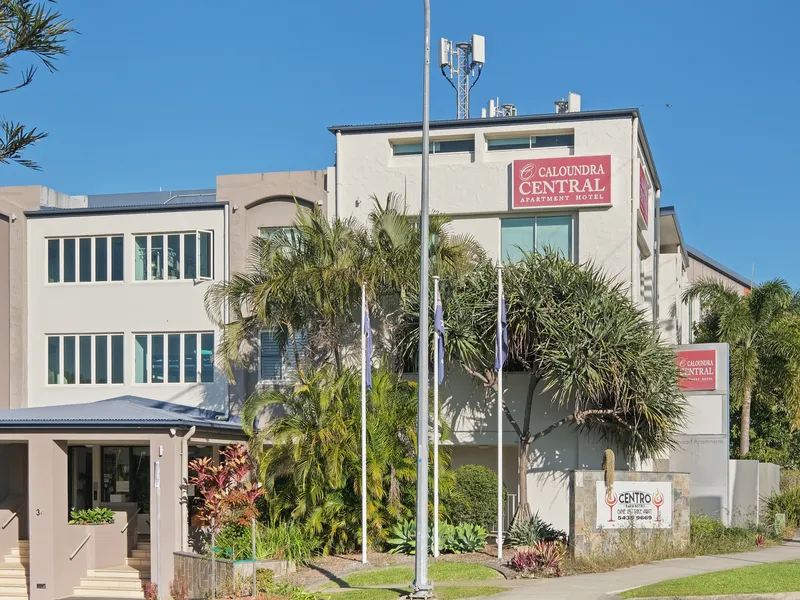 Scarce as hens teeth - One Bedroom Apartment