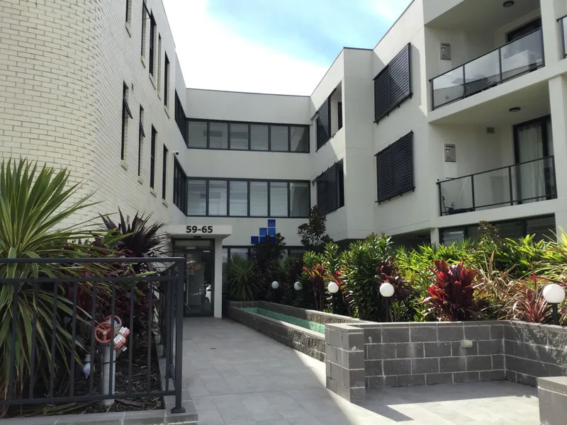 Comfortable Coastal Lifestyle Living with Large Courtyard and Open Space