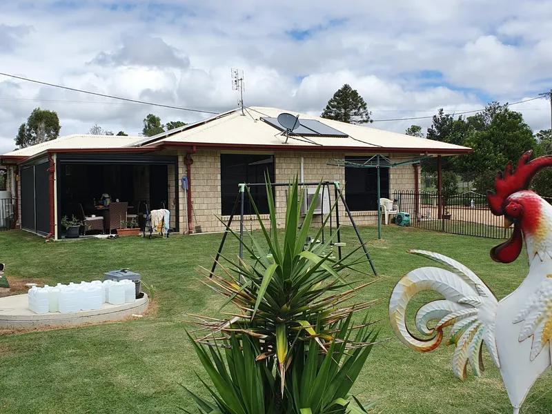 NEAT COMPLETE HOME - VILLAGE LIFESTYLE