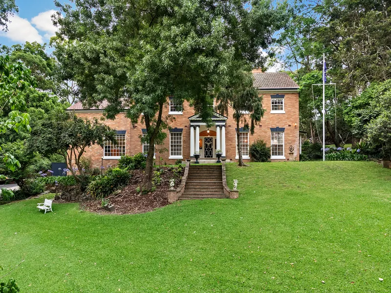 Prestigious Family Home Set In Lush Landscaped Grounds