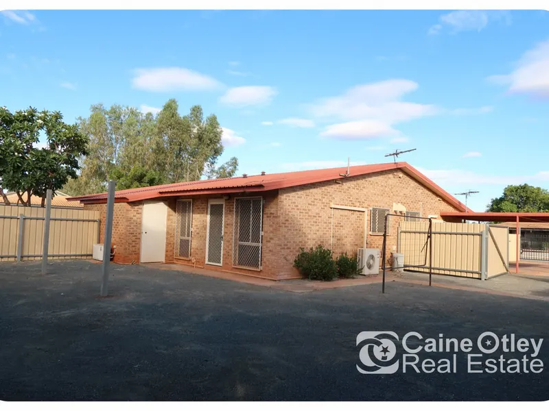 Low maintenance 1 bedroom brick home