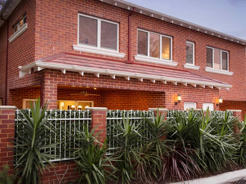 TRANSCENDS THE ORDINARY…40SQM LIVING