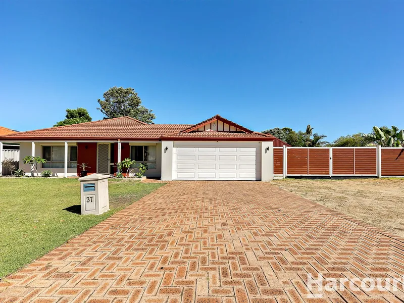 The Ultimate Family Home with Huge Powered Workshop!