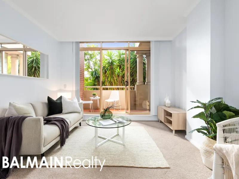 Desirable Studio Apartment within the Popular 'Balmain Shores' Complex