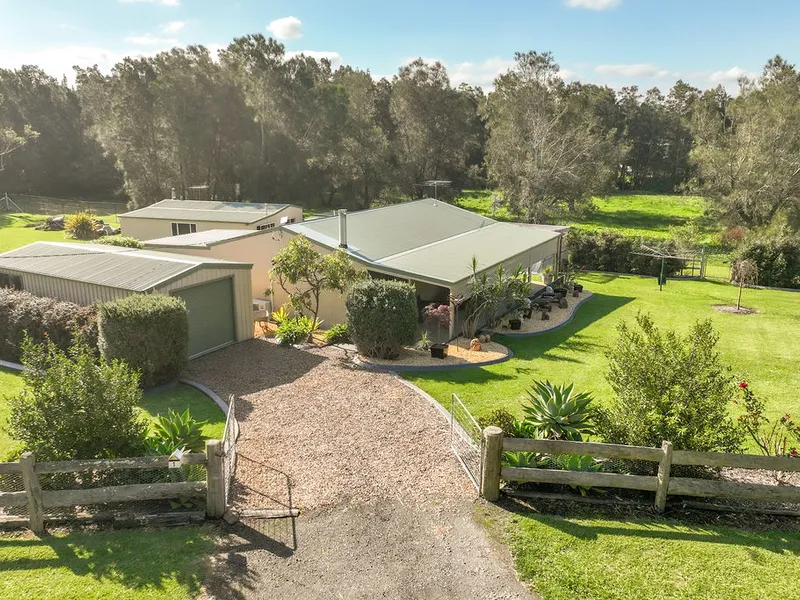 Private 1 Acre in the Heart of Bawley Point - Walk to Beach and Shops