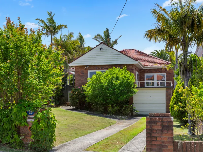 Rare opportunity in exclusive harbourside enclave