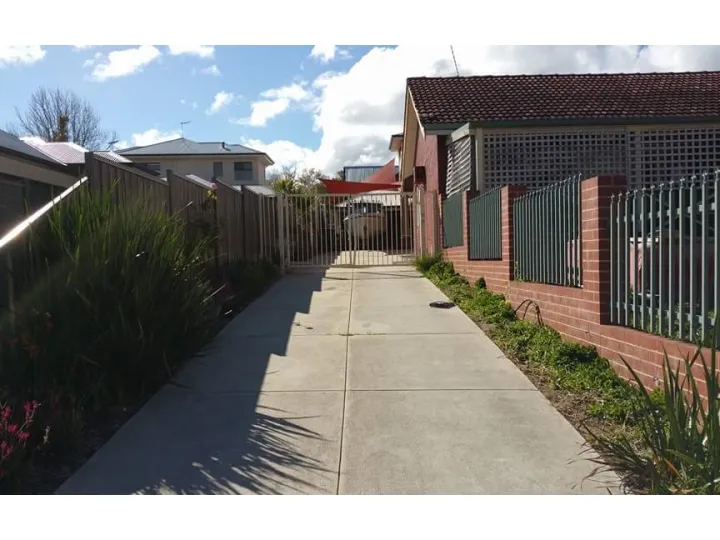 Huge Modern Two Stories House in a Quite Location With Plenty of Parking and Garage Spaces