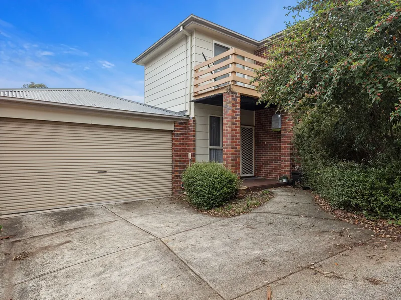 WELL LOCATED TOWNHOUSE