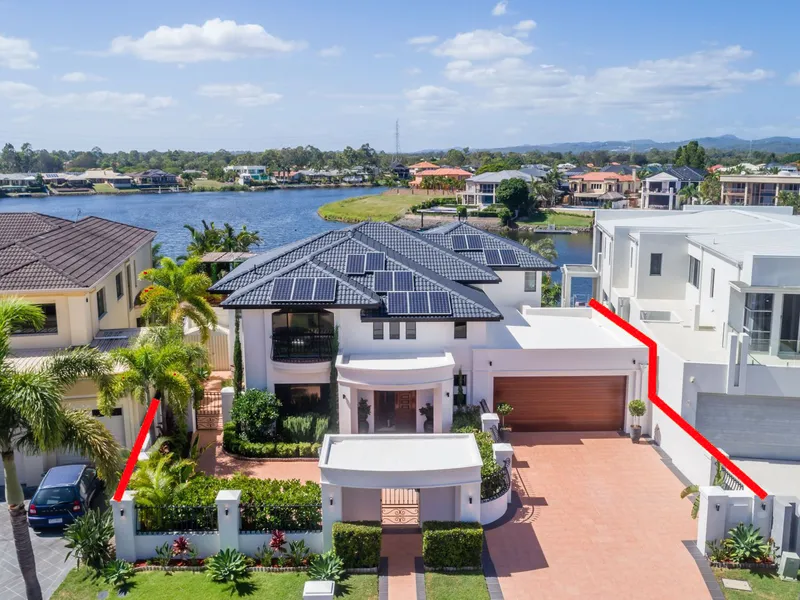 STYLE & CLASS IN PRESTIGE GATED ESTATE