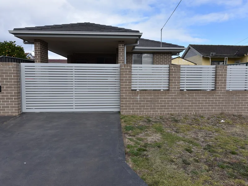 ULTRA MODERN TWO BEDROOM HOME 