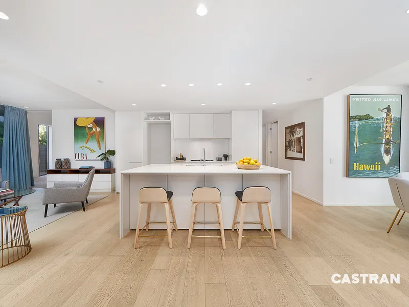 North Facing Luxury Ground Floor Living in Toorak Park
