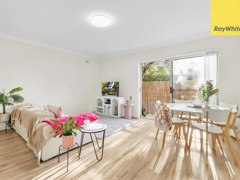 REFRESHED INTERIORS WITH SUNNY TRIPLE ASPECTS