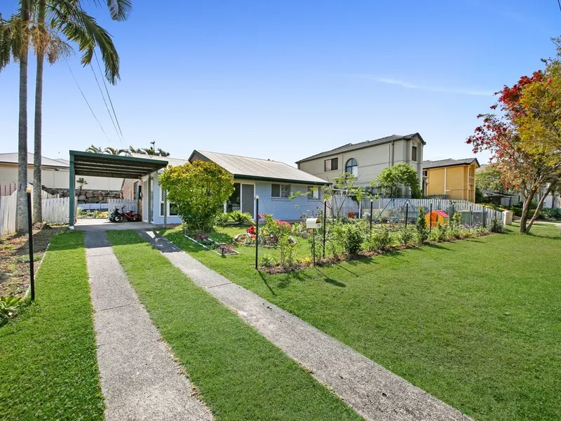 3 BEDROOM FAMILY HOME