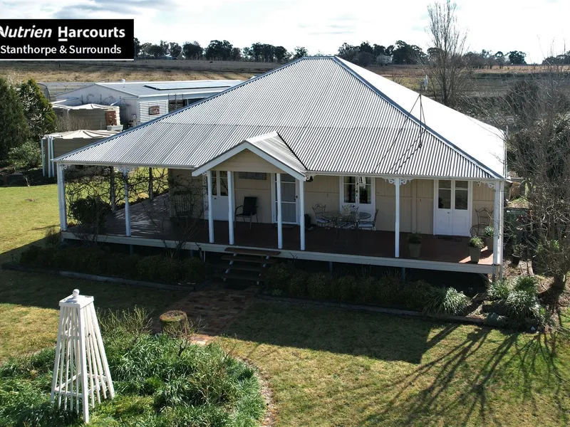 Acreage + Beautiful Queenslander 7kms from Stanthorpe QLD