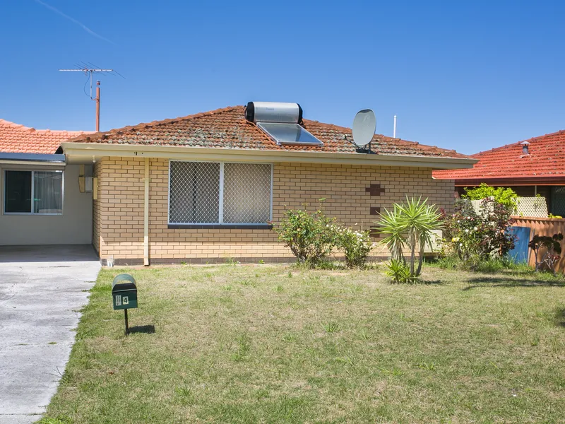 FANTASTIC LOCATION , this duplex has outstanding potential