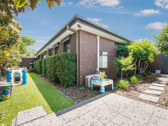 LARGE THREE BEDROOM VILLA!