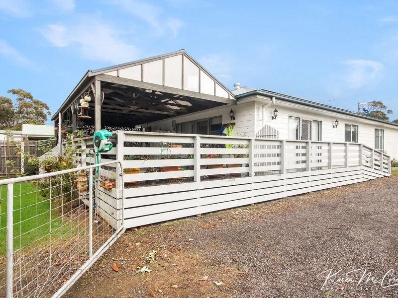1/4 Acre with Large shed and dual entry access