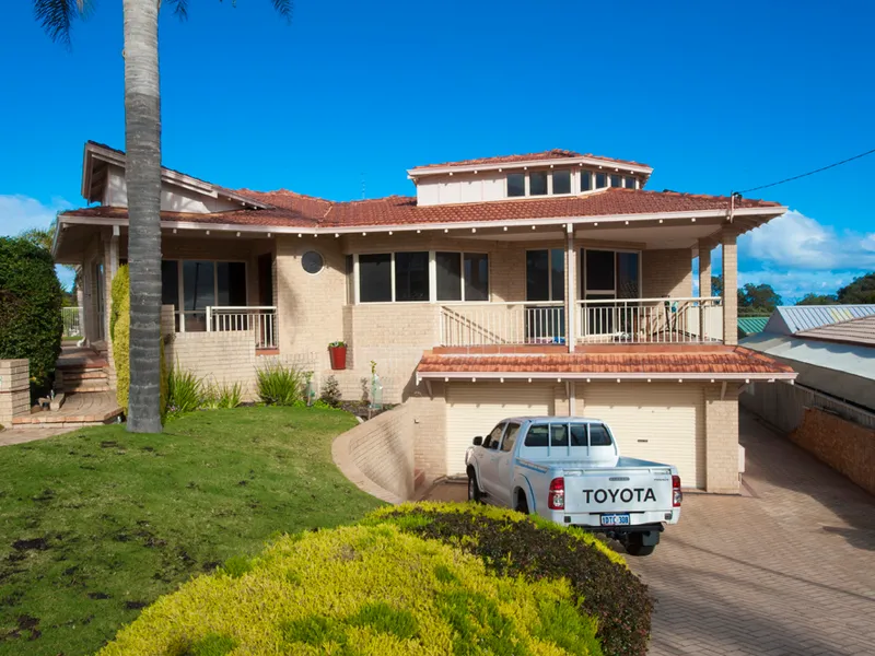 Timeless sophistication in Eaton