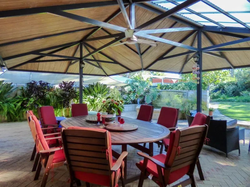 Picture perfect home with a powered workshop! 6 MONTH LEASE ONLY...!