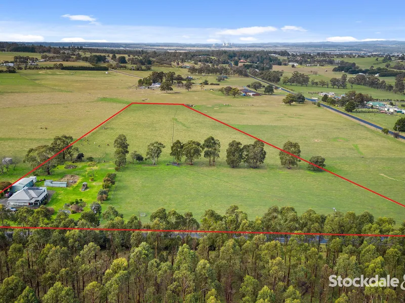 Farmlet (10+ Acres) on Latrobe Road