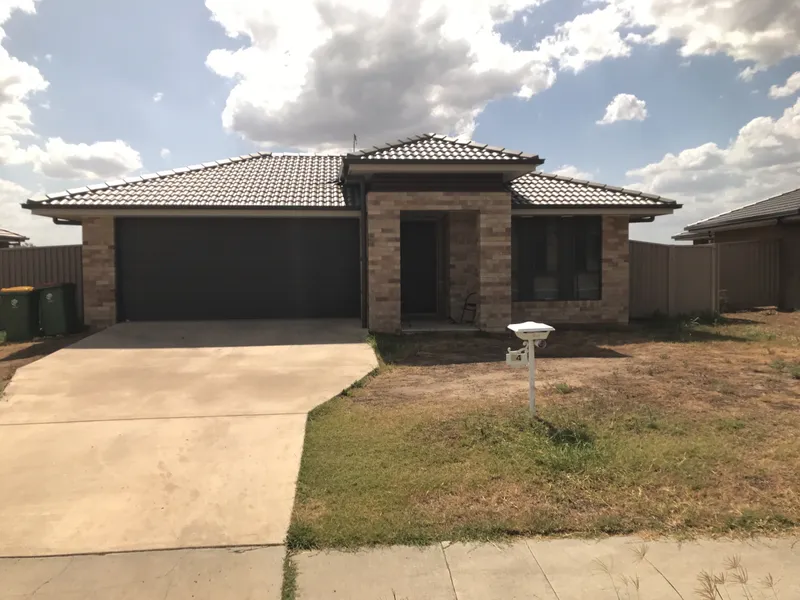 4 BED- 2 BATH - 2 CAR