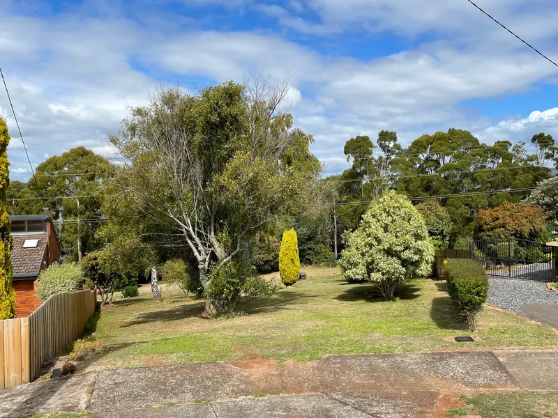 GREAT LOCATION WITH PLENTY OF SPACE