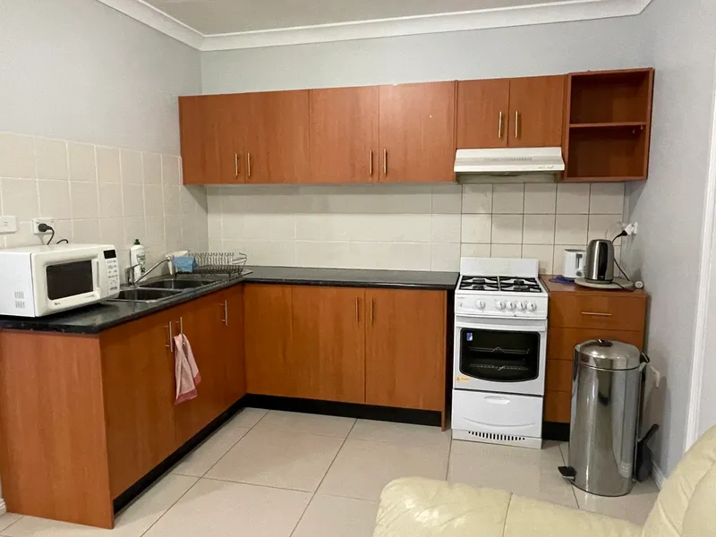 FULLY FURNISHED 2 BEDROOM GRANNY FLAT