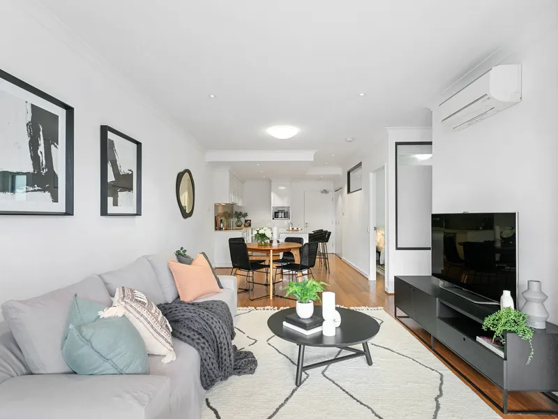 Stylish and well Located Subi Pad ** Home Open Saturday 11am **