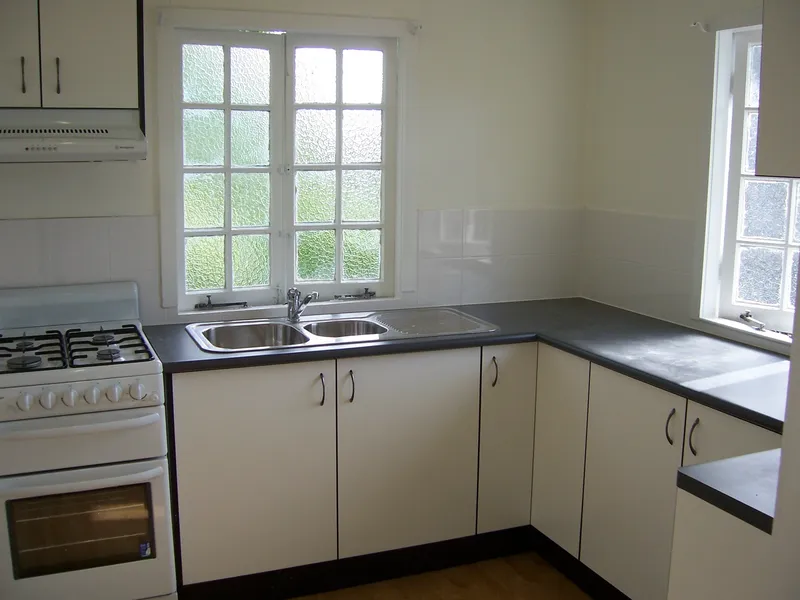 Well Presented 1 Bedroom Living