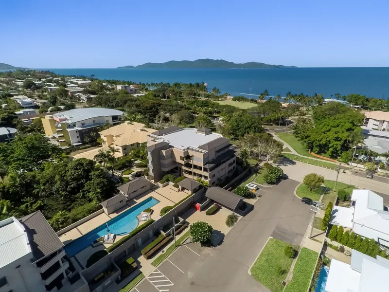 DREAM RESIDENCE - STRAND ON YOUR DOORSTEP.