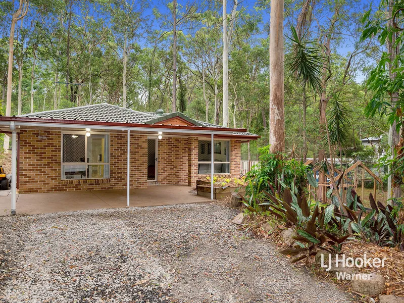 PRIVATE 4BRM HOME ON 1.5 ACRES - YOUR OWN PRIVATE RETREAT!