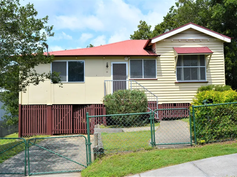 Pre War 4 Bedroom Gem On Two Lots