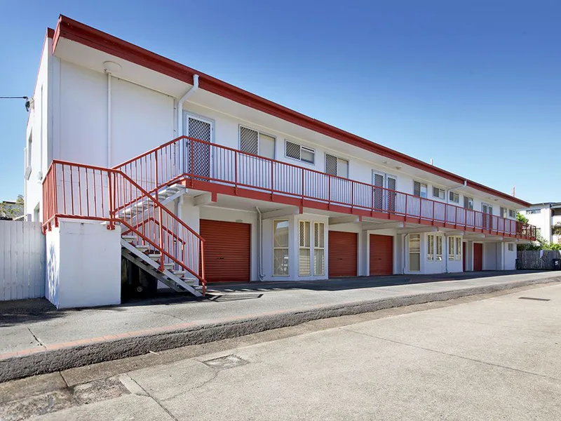 Dual-Floor Versatile Living in the Heart of Zillmere!