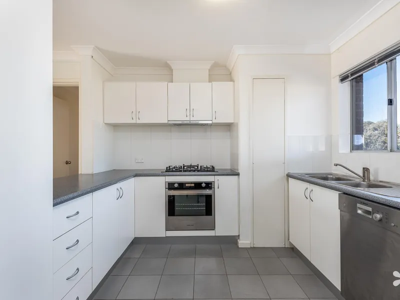 Immaculate Apartment in Great Location