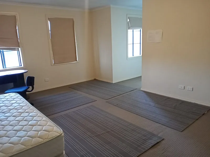 One Spacious Bedroom with Ensuite For Rent in Clayton
