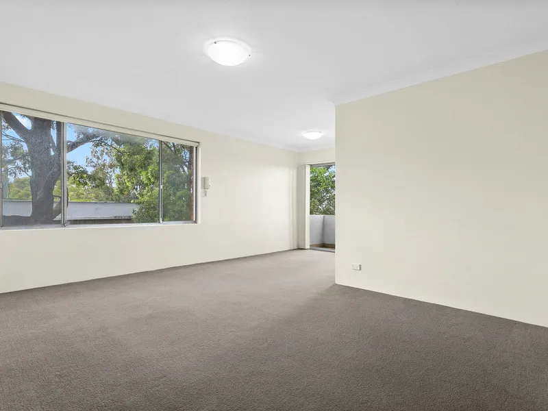 Spacious Two Bedroom Apartment