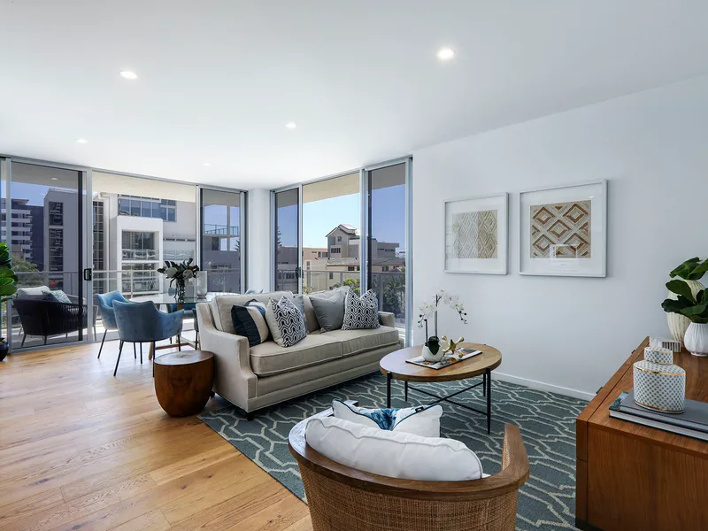 Near New Three Bedroom Beachside Apartment  
