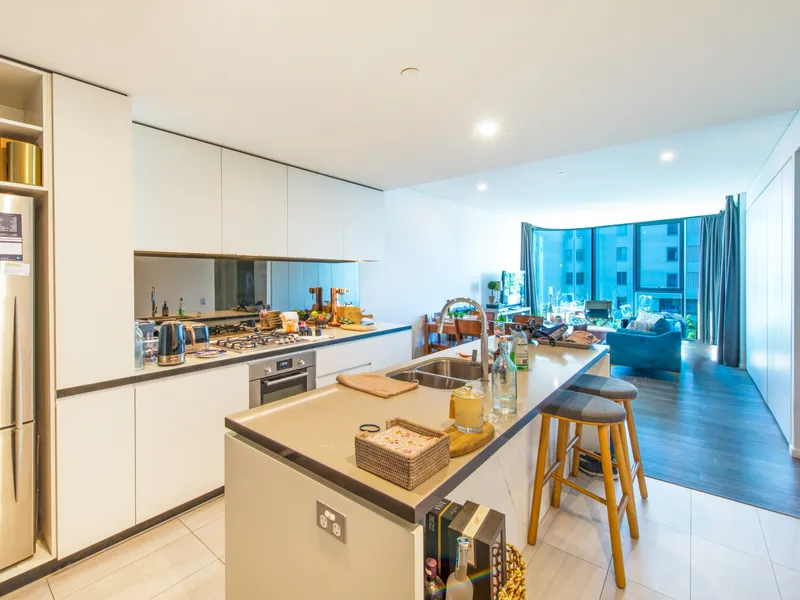 Luxurious 2 Bedroom Apartment with Stunning Views at Oxley and Stirling Aria, South Brisbane