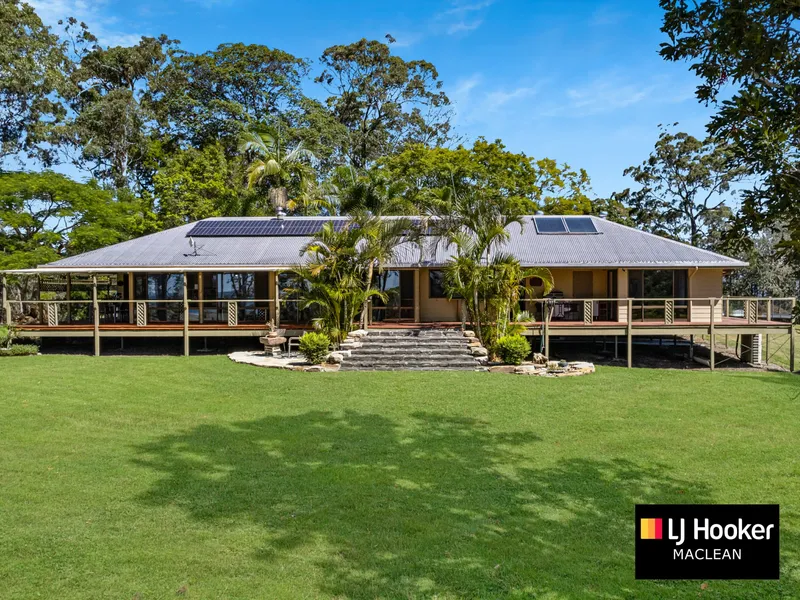 YAMBA HINTERLAND - PANORAMIC CLARENCE RIVER VIEWS