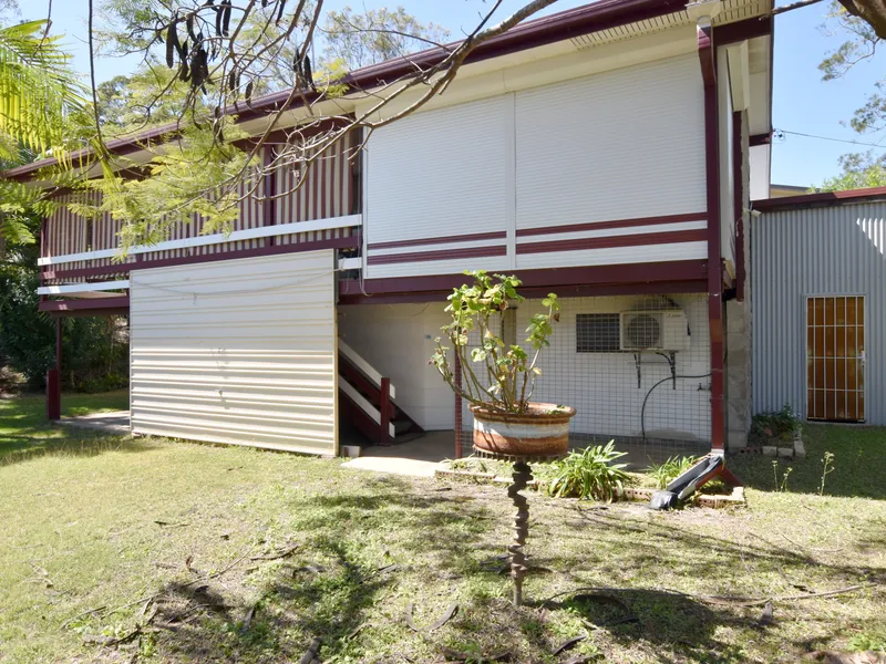 :: FRESHLY UPDATE HOME WITH A SHED IN THE CENTRE OF KIN KORA!