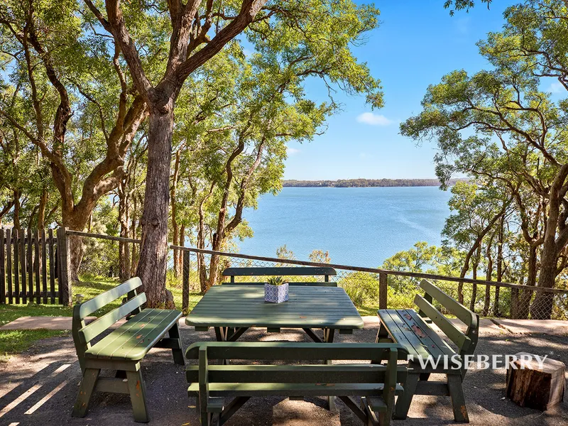 Your Serene Lakeside Retreat Awaits!