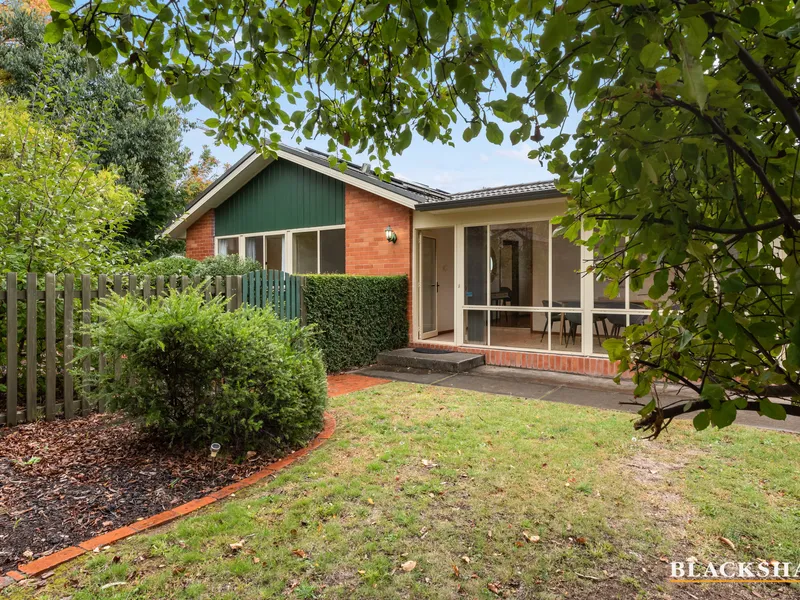 A private and peaceful retreat in the heart of Garran