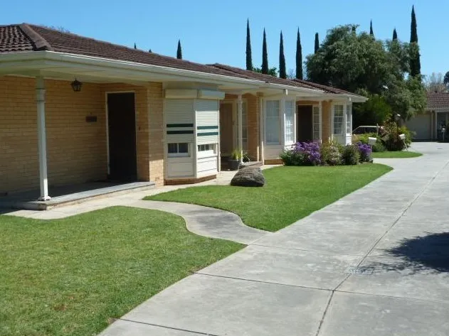 MORE LIKE A HOMETTE THAN A UNIT!