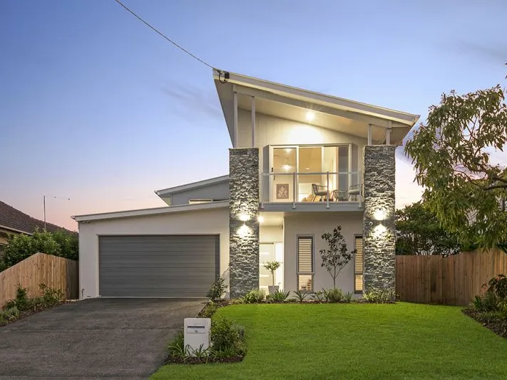 Beautiful and bright  home in sought after Kedron