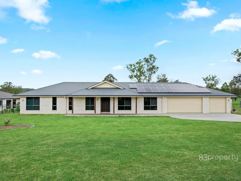 Impressive Acreage Home in The Fairways Estate