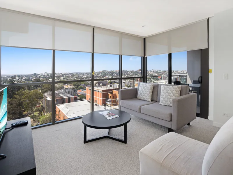 Great Location with Amazing Views!