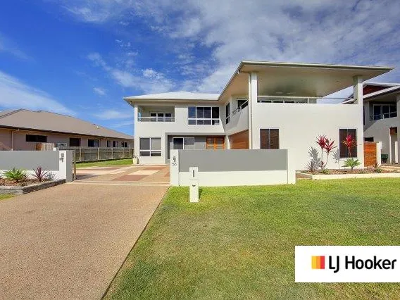 Massive 387sqm Mansion on the River, be quick!