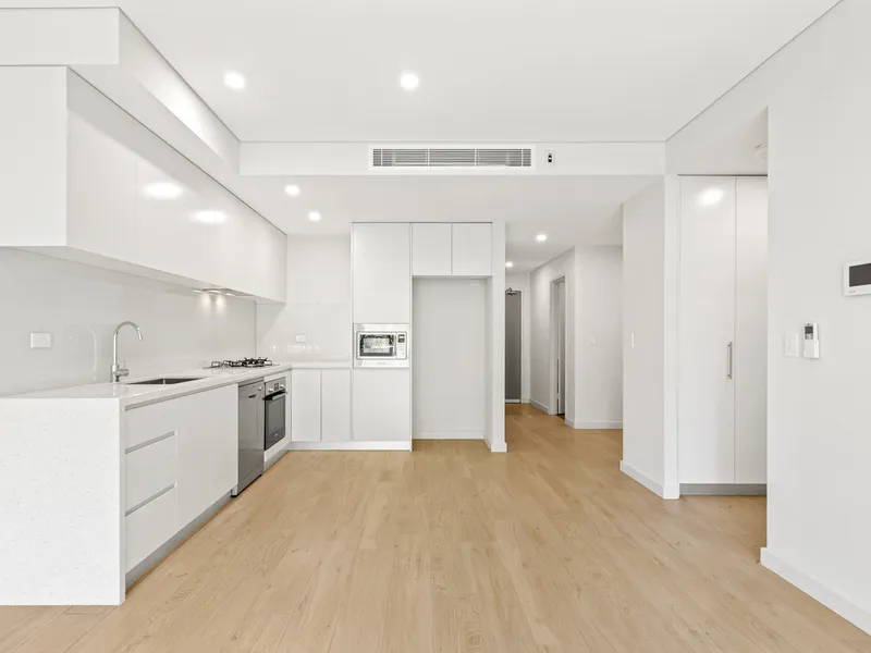 AS NEW - 103 Sqm 2 Bedroom 2 Bathroom Parking